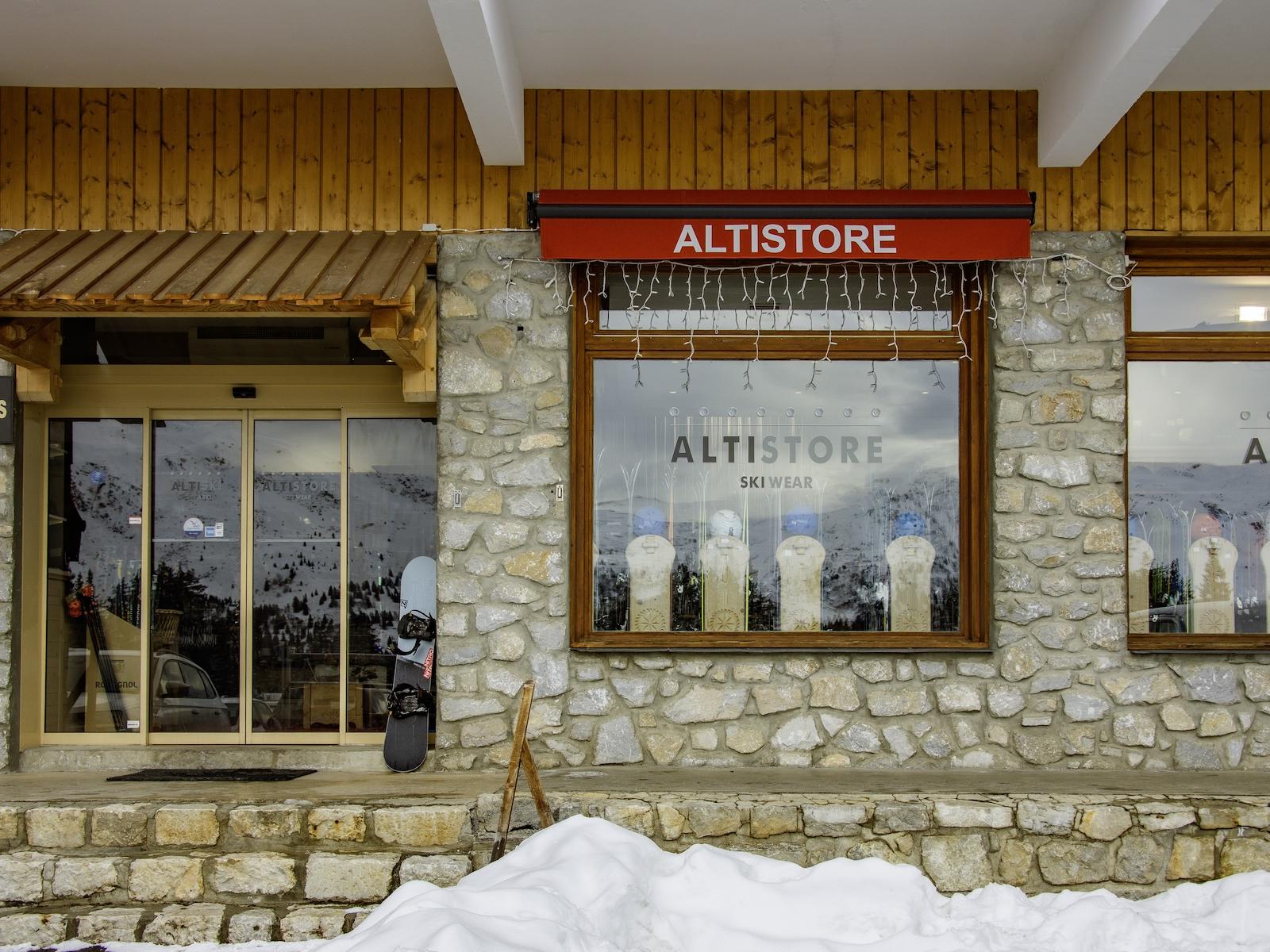Pourquoi choisir Altistore pour votre s&eacute;jour &agrave; M&eacute;ribel&nbsp;?